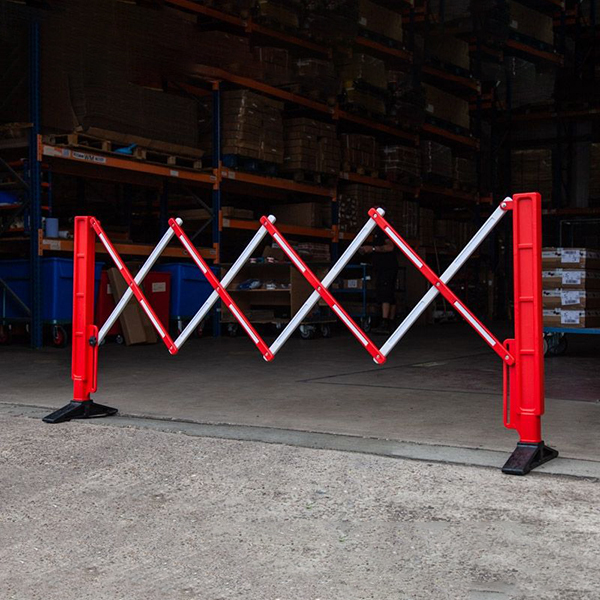 Durable And Long-Lasting Red/White Expandable Safety Barrier