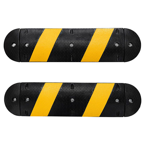 Yellow/Black Rubber Sleeping Policeman Ramp With Ends